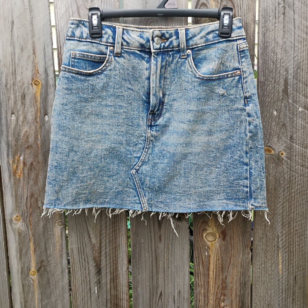 Wild Fable Distressed Denim Mini Skirt High Waisted Frayed Hem Size 6